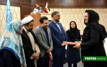 تجلیل از فعالان و پیشکسوتان صنایع‌دستی کرمانشاه در روز صنایع‌دستی 