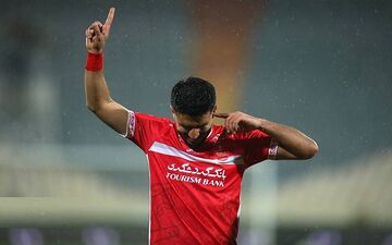هافبک دفاعی پرسپولیس از لیست خط خورد