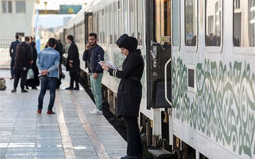 آغاز پیش‌فروش بلیت قطار‌های خرداد از فردا 