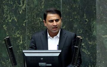 
سعیدی: معلمان طرح مهرآفرین تبدیل وضعیت شوند
