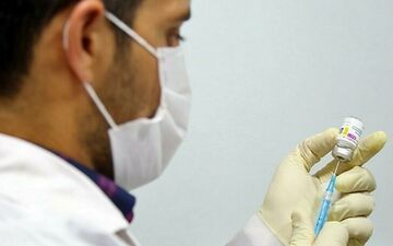 اولویت های تزریق دُز سوم واکسن با چه کسانی است؟