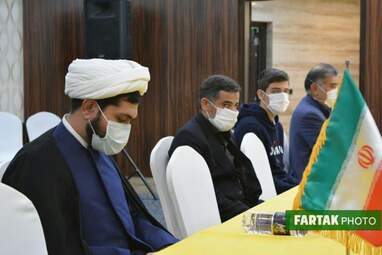 اهدا احکام مدیرکل، اعضای شورهای، مدیران کل و معاونان مرکز گسترش سازمان مقاومتی استان کرمانشاه