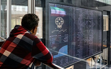 بورس با رشد چشمگیر در آغاز شهریور، شاخص کل به ۶.۱ میلیون واحد نزدیک شد