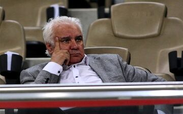  قراب: قرارداد شفر در صفا و صمیمیت تمدید خواهد شد!/ عیدی شیکی به استقلالی‌ها می‌دهیم