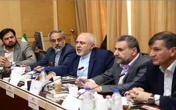 تاکید ظریف بر عدم پذیرش ارتباط اینستکس با FATF