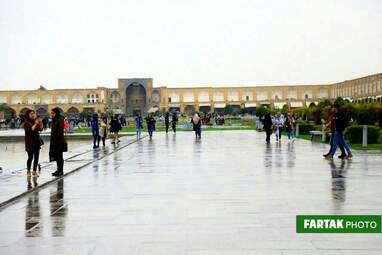میدان نقش جهان اصفهان- باران