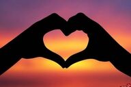 چند دلیل برای خواندن رمان های عاشقانه!
