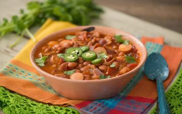 طرز تهیه خوراک لوبیا چیتی رژیمی برای کاهش وزن