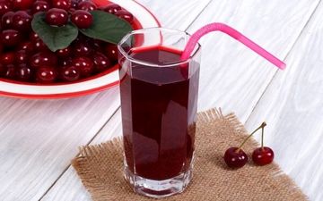برای کنترل قند و سلامت قلب دیابتی ها آب آلبالو بخورند
