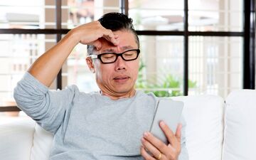 چه کارهایی باعث ضعیف شدن چشم می شود؟