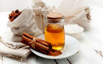 8 مزیت اصلی عسل و دارچین 