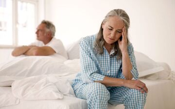 چرا زنان یائسه دیگر میل جنسی ندارند؟