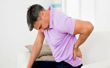 
۱۴ توصیه کاربردی برای تسکین کمردرد/ اینفوگرافیک