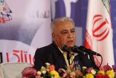 منوچهر زندی
