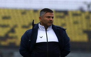 اشجاری:مسئولان تالش به دنبال بازیکن دادن به تیم بودند/اگر بختیاری‌زاده با این شرایط کار می‌کند، واقعاً دمش گرم!