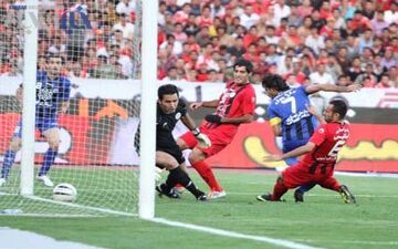 دربی خاطره انگیز پرسپولیس 0 - استقلال 2 + فیلم