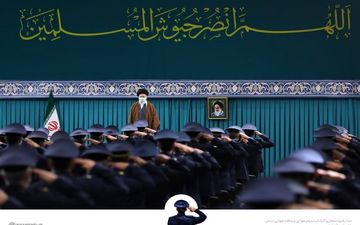امام خامنه ای: توصیه میکنم مردم حرف پزشکان را گوش کنند
