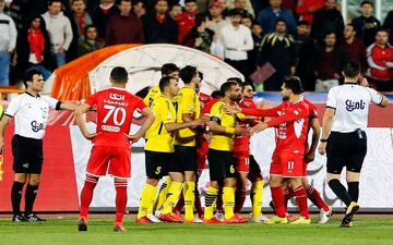 هوادار پرسپولیس دچار ایست قلبی شد 