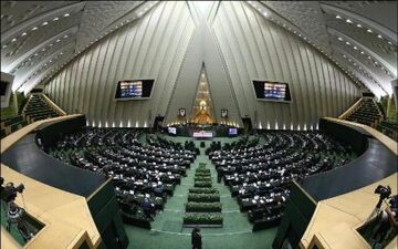 عدم حضور رئیس جمهور در جلسه استیضاح وزیر صنعت 