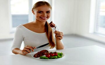 این غذاها شما را زیباتر می‌کنند
