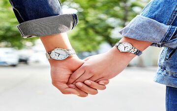 خرید ساعت ست با بند چرم یا استیل؟  نکاتی که باید قبل از خرید بدانید