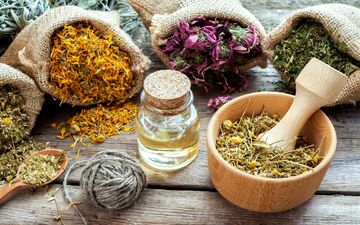  با 10 آنتی بیوتیکِ گیاهی ریشه عفونت ها را در بدنتان را بخشکانید