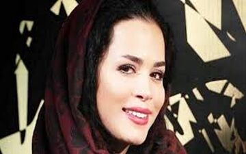 ملیکا شریفی نیا در مراسم افتتاحیه یک رستوران