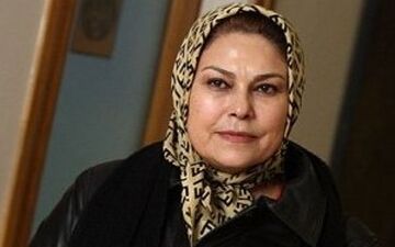 عکسی از جشن تولد خانم بازیگر | هنرمندی که کاریزما دارد و نون بازویش را می‌خورد