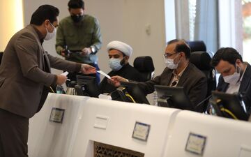 گزارش تصویری انتخاب شهردار نصف جهان 