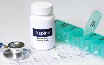 خطرات مصرف روزانه آسپیرین 