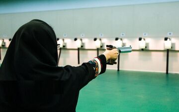 در رده‌بندی فدراسیون جهانی تیراندازی الهه احمدی در رده ۱۳ ایستاده است