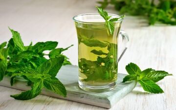 خوردن عرق نعناع برای این بیماری معده ممنوع!