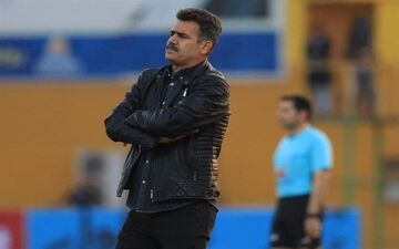 پورموسوی:اگر باشگاه مصمم به صعود باشد فصل بعد هم در خدمت باشگاه هستم/باشگاه مس در حاضر نشدن رقبایش مقصر نبود