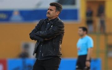 پورموسوی:اگر باشگاه مصمم به صعود باشد فصل بعد هم در خدمت باشگاه هستم/باشگاه مس در حاضر نشدن رقبایش مقصر نبود
