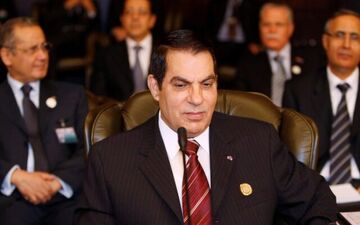 زین العابدین بن علی درگذشت