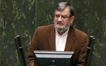 وزرا خودشان در استعفا پیش‌قدم شوند و زحمت مجلس را کم کنند/ دولت باید در جهت واقعی کردن قیمت‌ها قدم بردارد