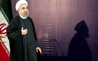 دستور انتخاباتی روحانی برای کسب رأی/ به دهیاران ۱۰ میلیون وام تعلق گرفت