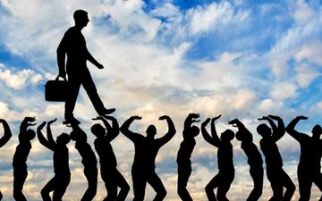 چگونه از خودخواه بودن دست برداریم؟
