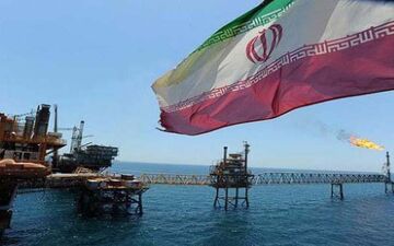 کاهش صادرات نفت ایران به کمتر از ۷۰ میلیون بشکه در ماه جاری