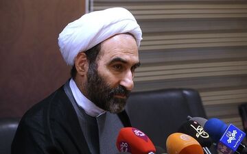 ملت ایران با حضور پرشکوه در راهپیمایی ۲۲ بهمن به دعوت رهبری لبیک می‌گوید
