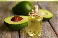 ۹ روغن معجزه‌گر برای زیبایی سریع؛ از آووکادو تا روغن درخت چای