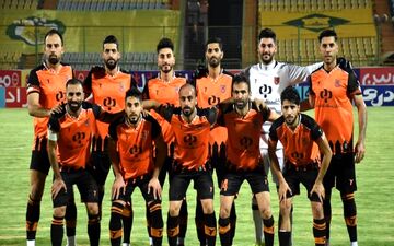  شاگردان ربیعی با تاکسی به فولادشهر رفتند
