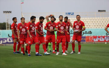 فولاد و تراکتور عامل قهرمانی پرسپولیس؟