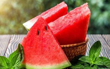 این میوه چربی سوز شکم است