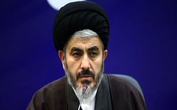 لزوم استفاده از ظرفیت روحانیان برای رفع مشکلات جامعه