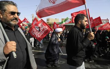 کربلا در ایام اربعین؛ نماد همبستگی و فداکاری زائران