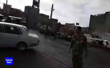 پایان ماموریت ارتش در مناطق زلزله زده؛ اشک  افسران ارتش همراه با بدرقه گسترده مردم سرپل ذهاب+فیلم