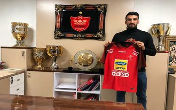  گریه حسین ماهینی در لحظه خداحافظی از پرسپولیس