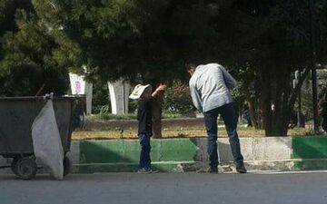 از انداختن عکس خبرنداشتم/ ماجرای عکس پر سر و صدای پدر و دختر فضای مجازی+تصاویر 