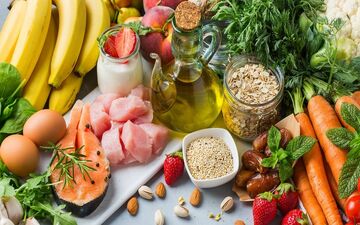 معجزه این خوراکی‌ها برای کاهش سریع قند خون/ با ۱۷ خوراکی طبیعی آشنا شوید